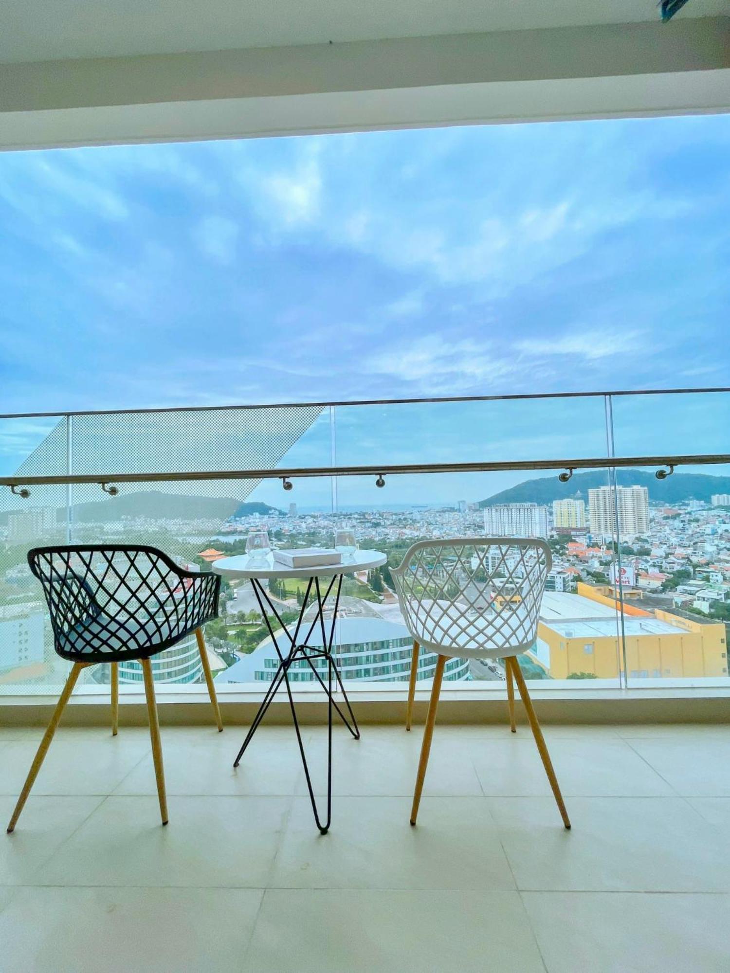 The Song Vung Tau Homestay - Suri'S Apartment Екстер'єр фото